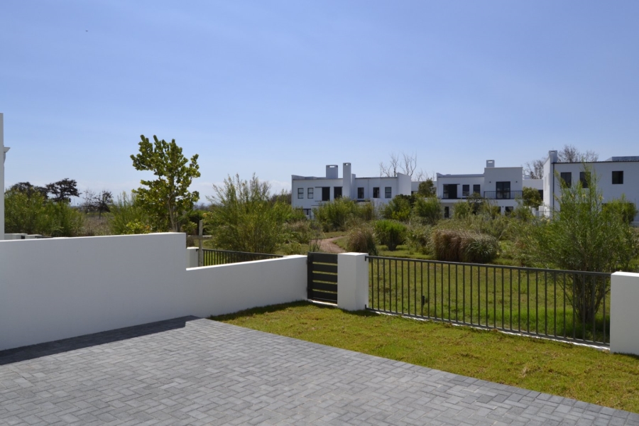 4 Bedroom Property for Sale in Croydon Gardens Estate Western Cape